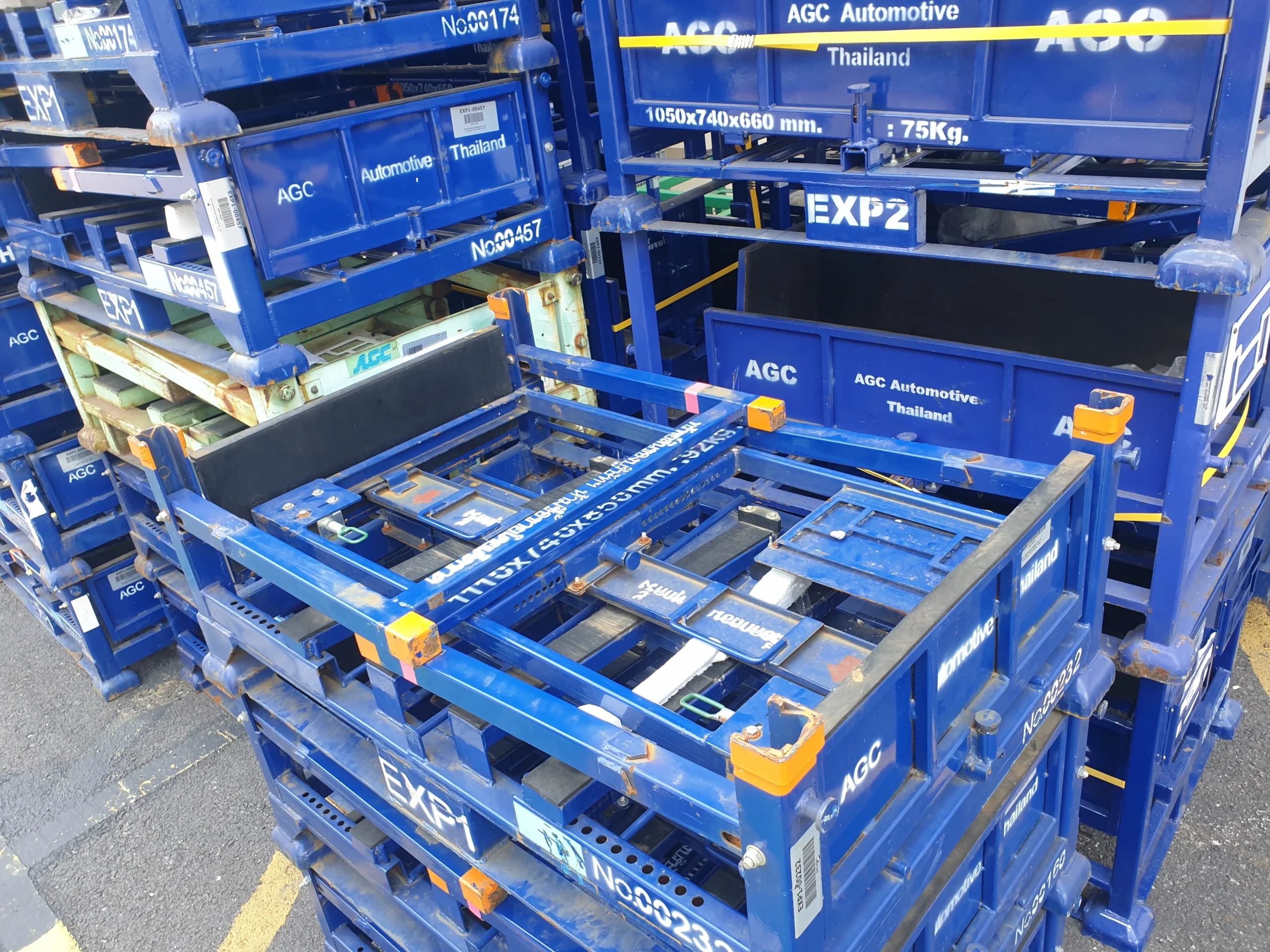 Folding Material Supply Rack